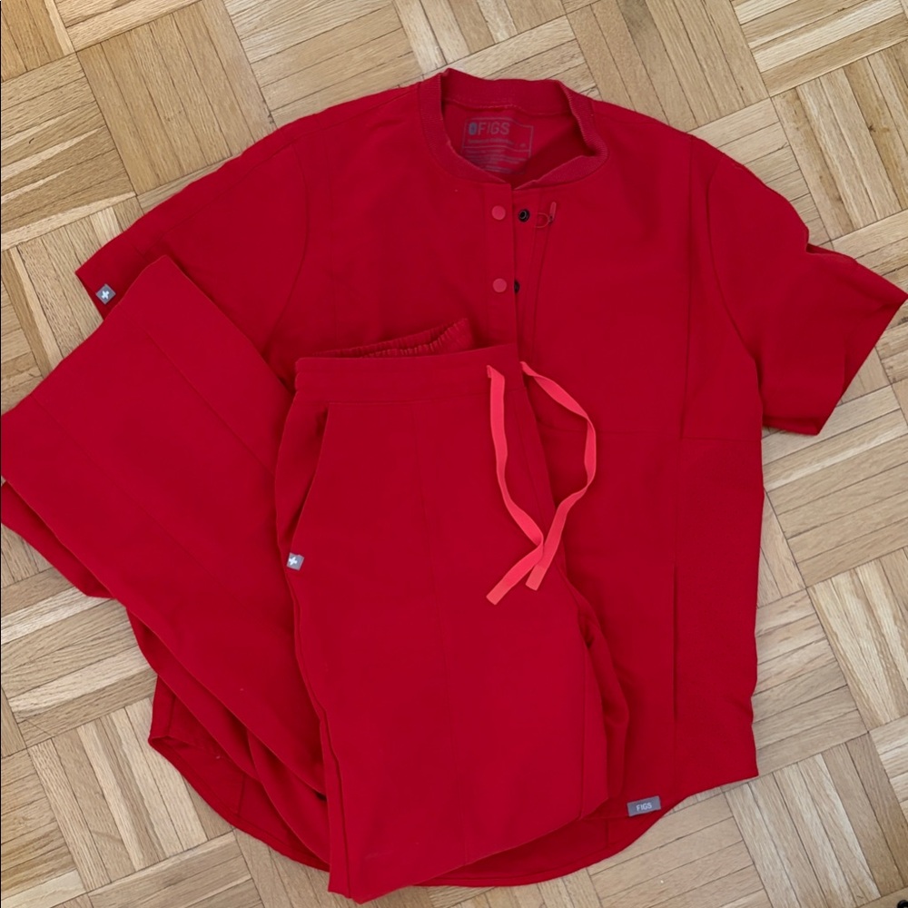 FIGS Bold Red Scrub Set